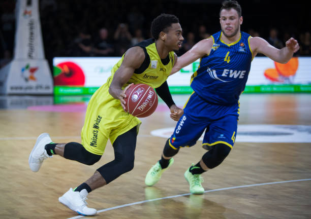 旦靠近弧顶 旦靠近弧顶