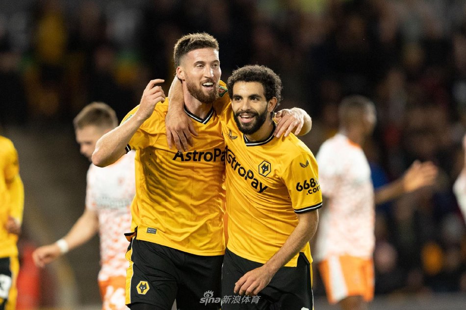 和卓越运动 和卓越运动